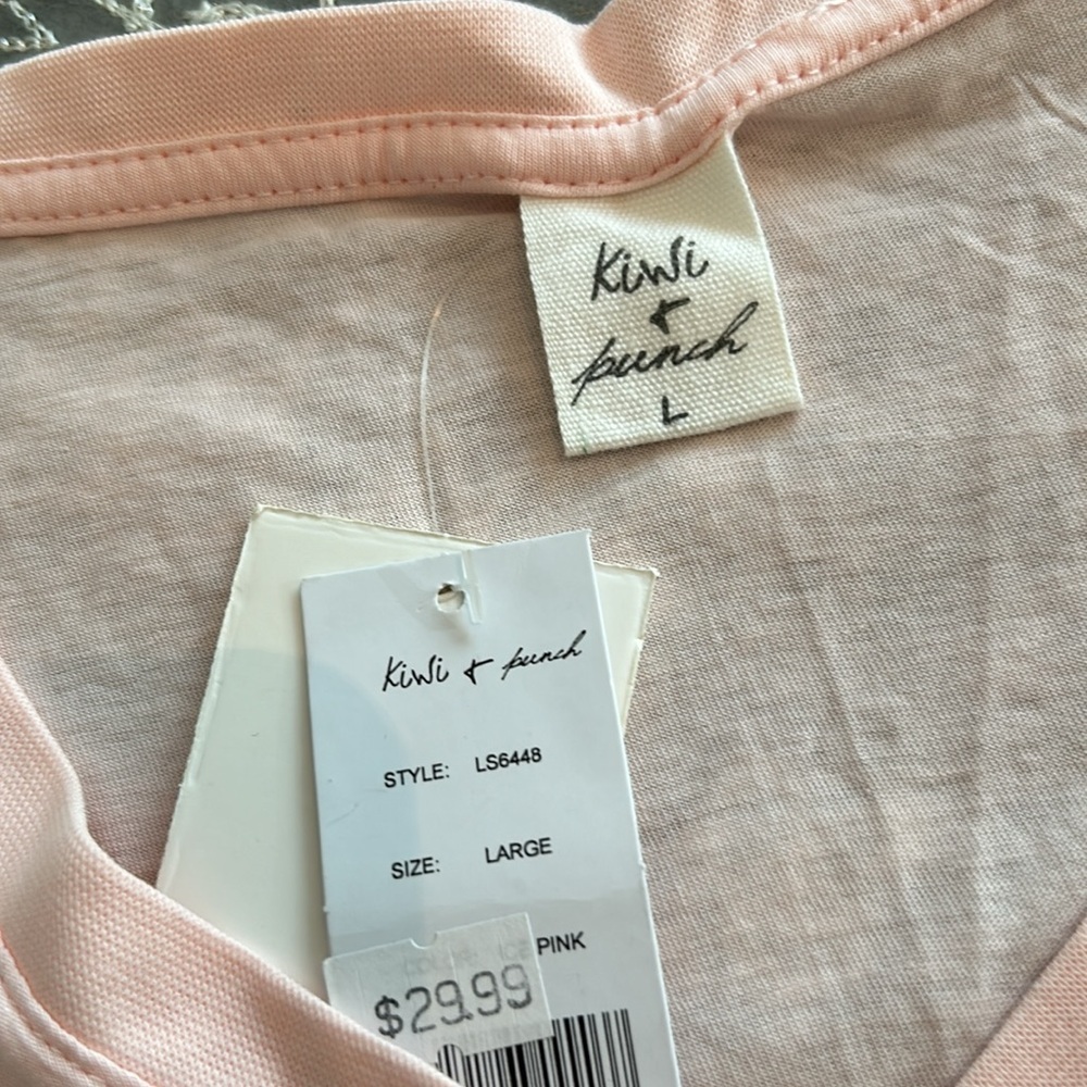 NWT KIWI & PUNCH SHORT SLEEVE T-SHIRT V-NECK LIGHT PINK  TEE SIZE LARGE - Picture 6 of 8